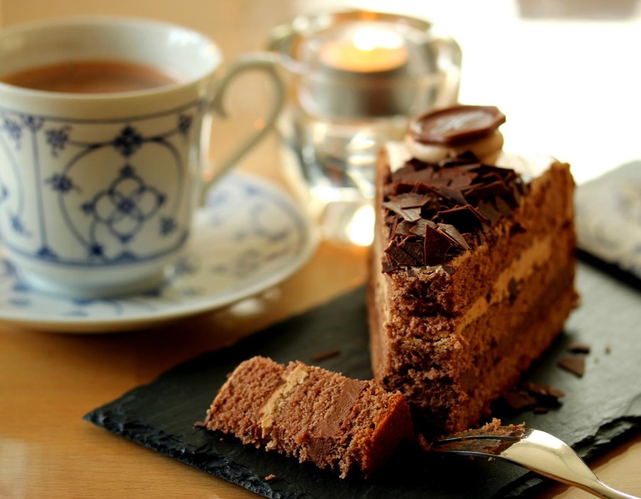 Kaffee Kuchen Sauerland Haus Dumicketal Kaffee und Kuchen auf einem gedeckten Tisch im Haus Dumicketal